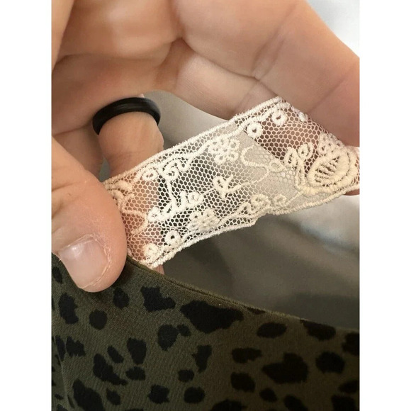 Sadie and Sage Women’s Small Faux-wrap DresElastic bottom Green And Black  Spot - Picture 6 of 8